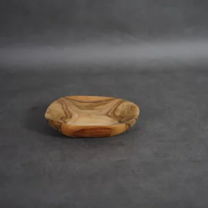 Schale aus Holz